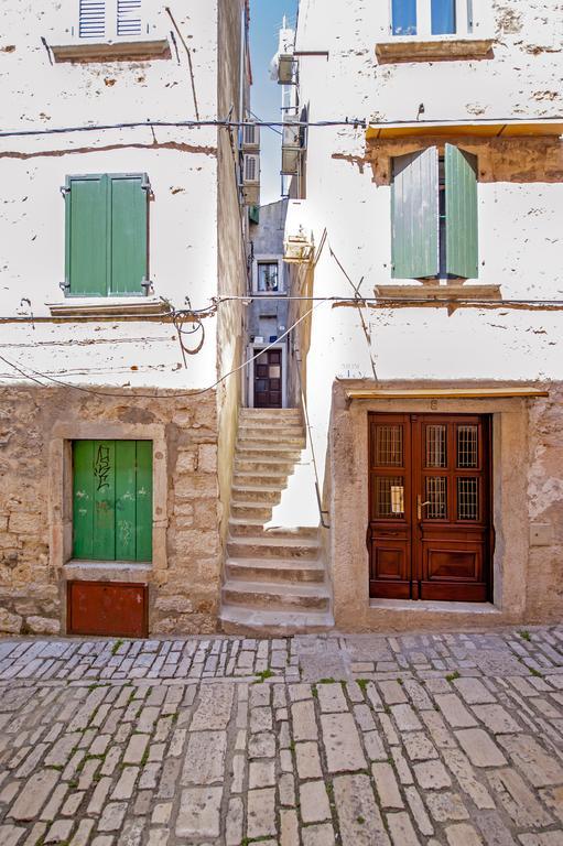 Apartments Taylor Rovinj Luaran gambar